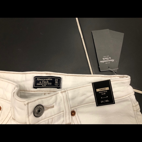 New Abercrombie and Fitch white  skinny jeans - Picture 2 of 8
